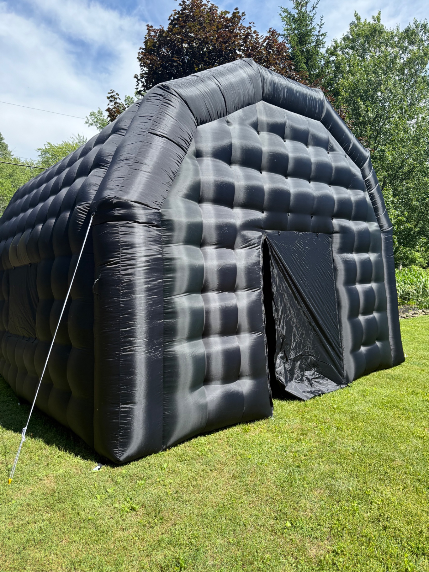 Inflatable nightclub venue